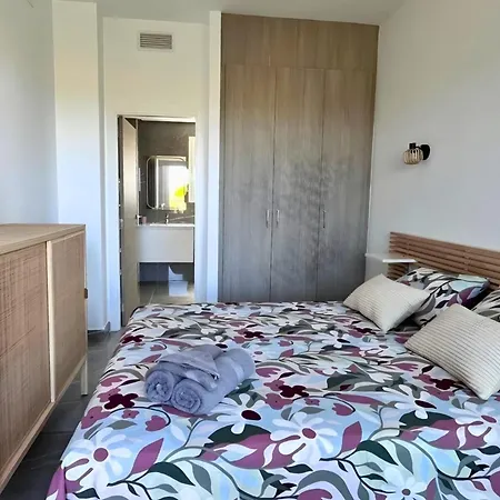 Superb Penthouse Swimming Pools Equipped Solarium Panoramic View アパート Jeresa