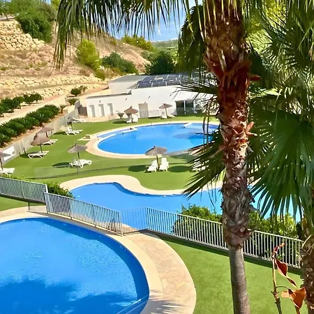 Апартаменты Superb Penthouse Swimming Pools Equipped Solarium Panoramic View *